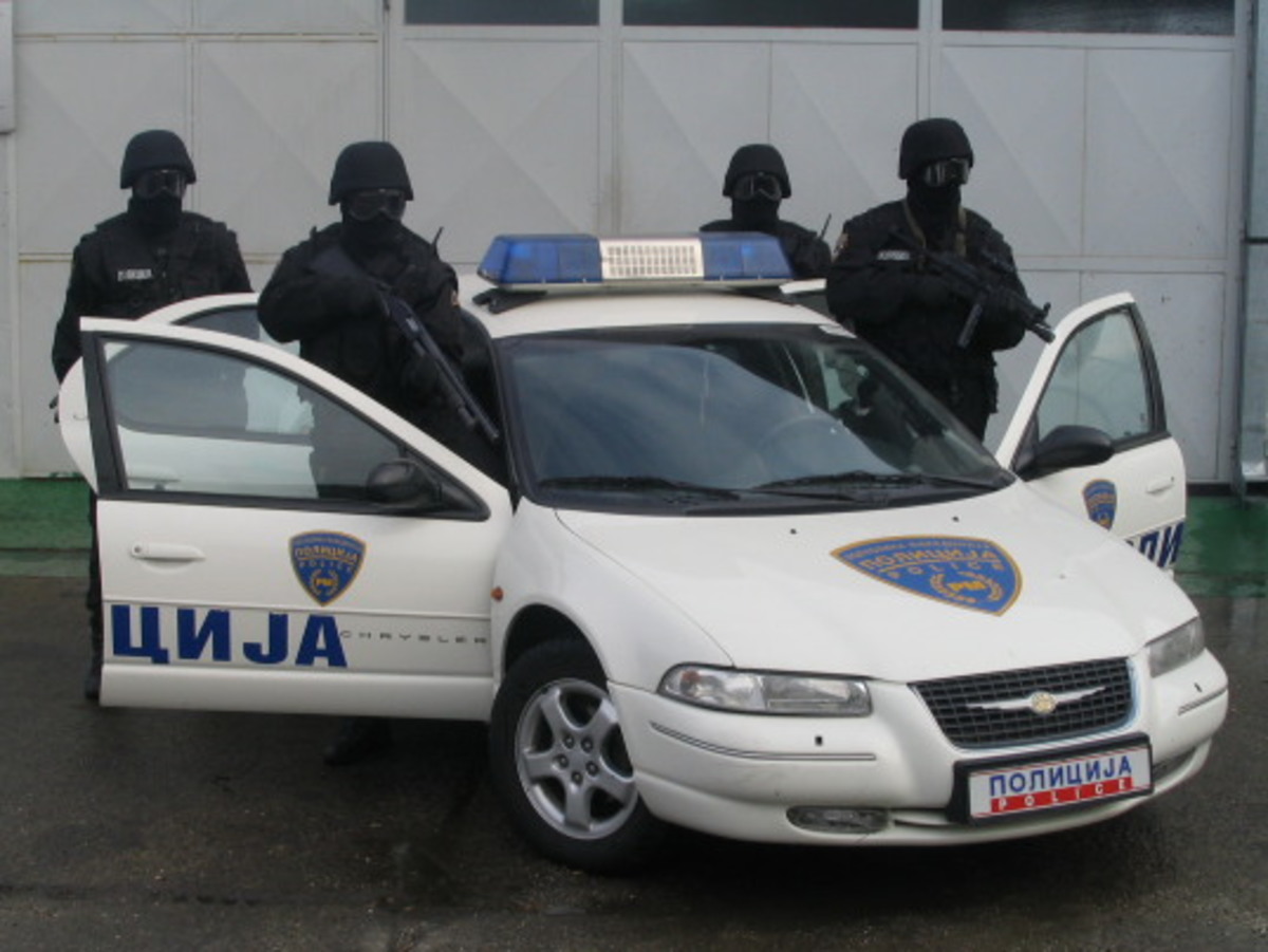 ΠΓΔΜ: Κρατούσε ομήρους γιατί απέτυχε στο δίπλωμα | Newsit.gr ΠΓΔΜ: Κρατούσε ομήρους γιατί απέτυχε στο δίπλωμα | Newsit.gr