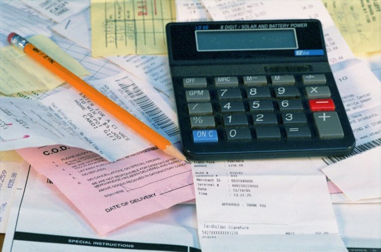Μπέρδεμα ακόμη με τις αποδείξεις – Ποιες περνάνε και ποιες όχι | Newsit.gr Μπέρδεμα ακόμη με τις αποδείξεις – Ποιες περνάνε και ποιες όχι | Newsit.gr
