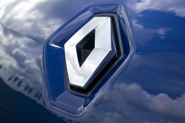 Συμφωνία στη Renault που θα κοστίσει τη δουλειά σε 7.500 εργαζομένους | Newsit.gr Συμφωνία στη Renault που θα κοστίσει τη δουλειά σε 7.500 εργαζομένους | Newsit.gr