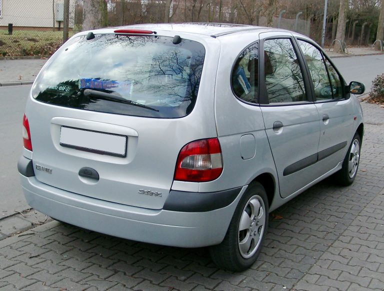 Ανακαλούνται 3241 Renault Scenic II | Newsit.gr Ανακαλούνται 3241 Renault Scenic II | Newsit.gr