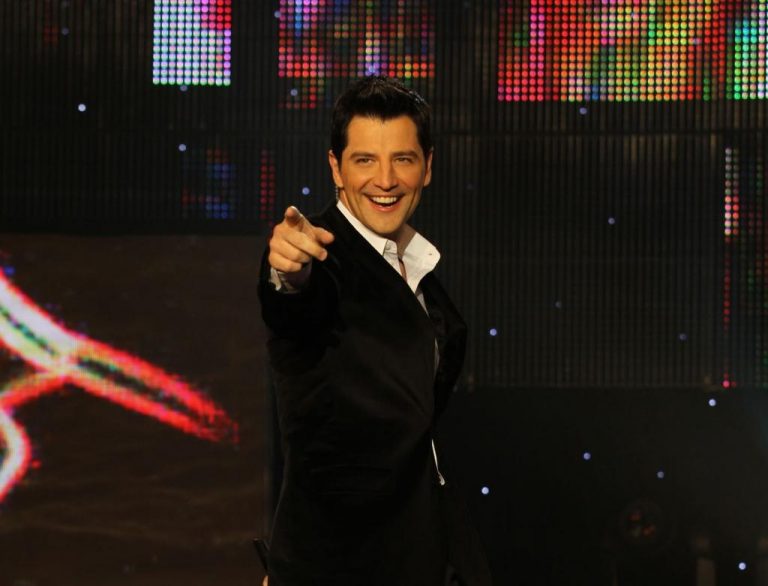 Μόνο στο Newsit: Πώς το X FACTOR τιμά τον Σάκη Ρουβά | Newsit.gr Μόνο στο Newsit: Πώς το X FACTOR τιμά τον Σάκη Ρουβά | Newsit.gr