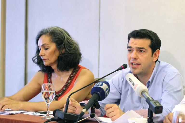 Σύννεφα στον ΣΥΡΙΖΑ – Ευθεία επίθεση Σακοράφα σε Τσίπρα – «Επέδειξες θρησκευτική λατρεία στον Ομπάμα!» | Newsit.gr Σύννεφα στον ΣΥΡΙΖΑ – Ευθεία επίθεση Σακοράφα σε Τσίπρα – «Επέδειξες θρησκευτική λατρεία στον Ομπάμα!» | Newsit.gr