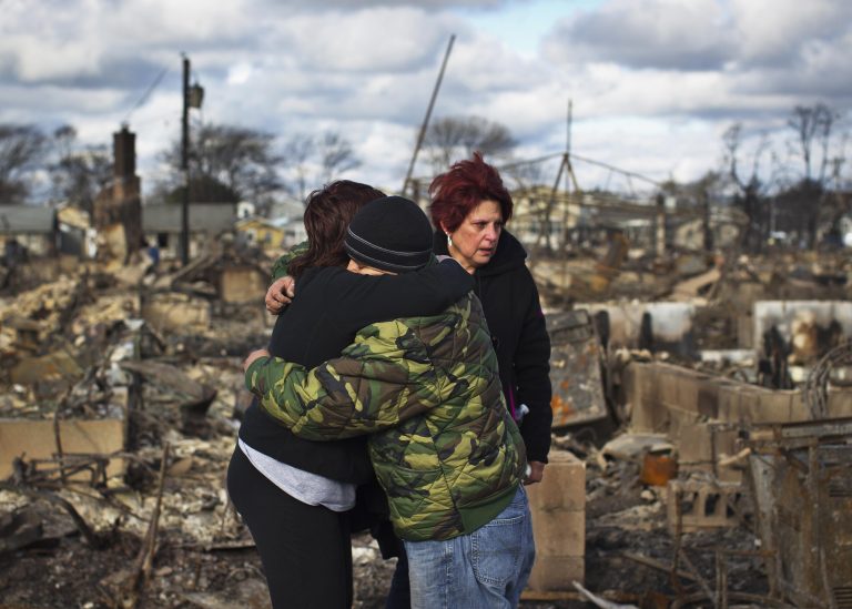 Η ζωή μετά τον τυφώνα Sandy – Δείτε φωτο | Newsit.gr Η ζωή μετά τον τυφώνα Sandy – Δείτε φωτο | Newsit.gr