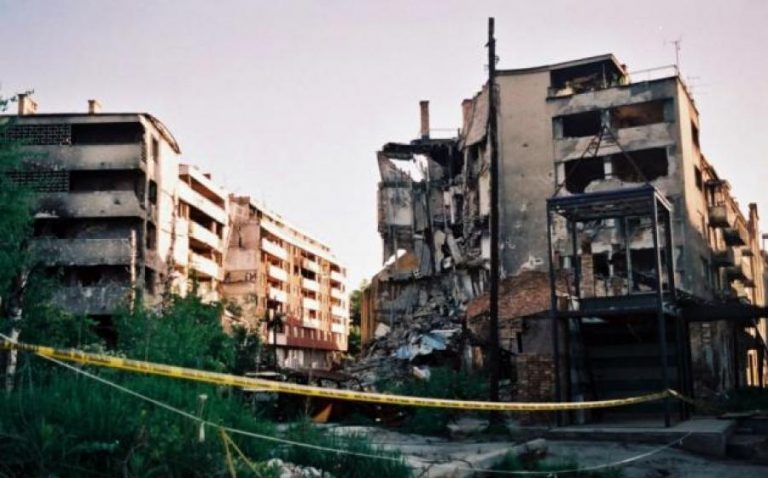 «Καλώς ήρθατε στο Σεράγεβο».Η πόλη-φάντασμα του εμφυλίου σήμερα.Φωτογραφίες | Newsit.gr «Καλώς ήρθατε στο Σεράγεβο».Η πόλη-φάντασμα του εμφυλίου σήμερα.Φωτογραφίες | Newsit.gr