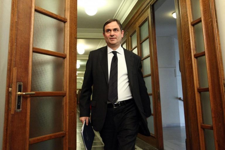 Φ.Σαχινίδης: “Οι πολιτικοί αρχηγοί πρέπει να αποφασίσουν για το ομόλογο των 435 εκ. ευρώ”! | Newsit.gr Φ.Σαχινίδης: “Οι πολιτικοί αρχηγοί πρέπει να αποφασίσουν για το ομόλογο των 435 εκ. ευρώ”! | Newsit.gr
