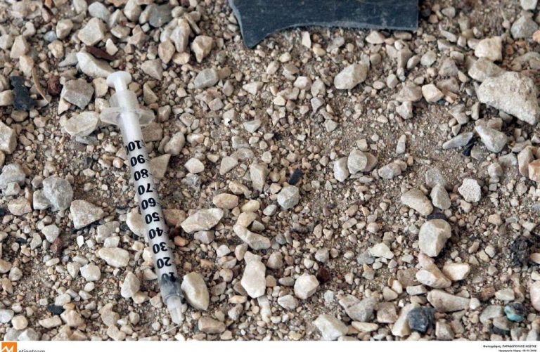 Πάτρα: Έκανε χρήση ηρωίνης μέσα στην εκκλησία! | Newsit.gr Πάτρα: Έκανε χρήση ηρωίνης μέσα στην εκκλησία! | Newsit.gr