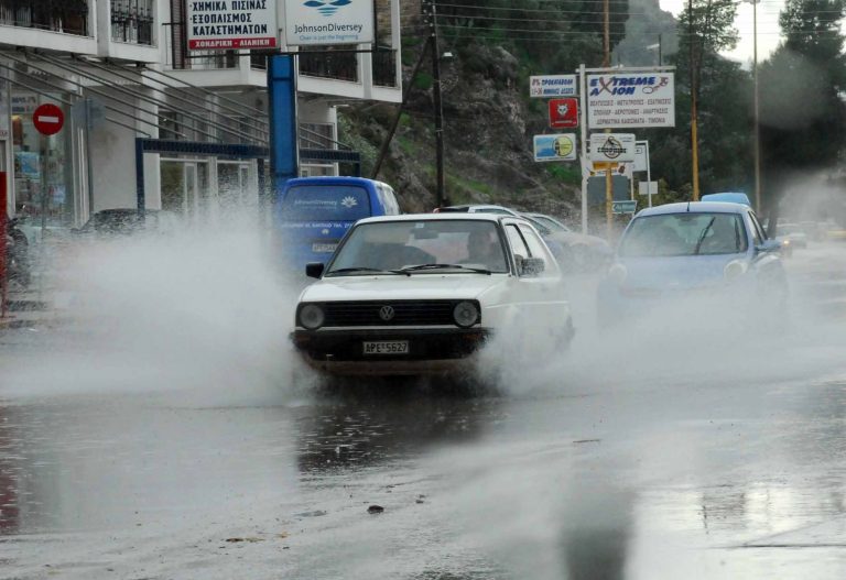 Σκιάθος: Κινδύνεψαν μαθητές από καταιγίδα! | Newsit.gr Σκιάθος: Κινδύνεψαν μαθητές από καταιγίδα! | Newsit.gr