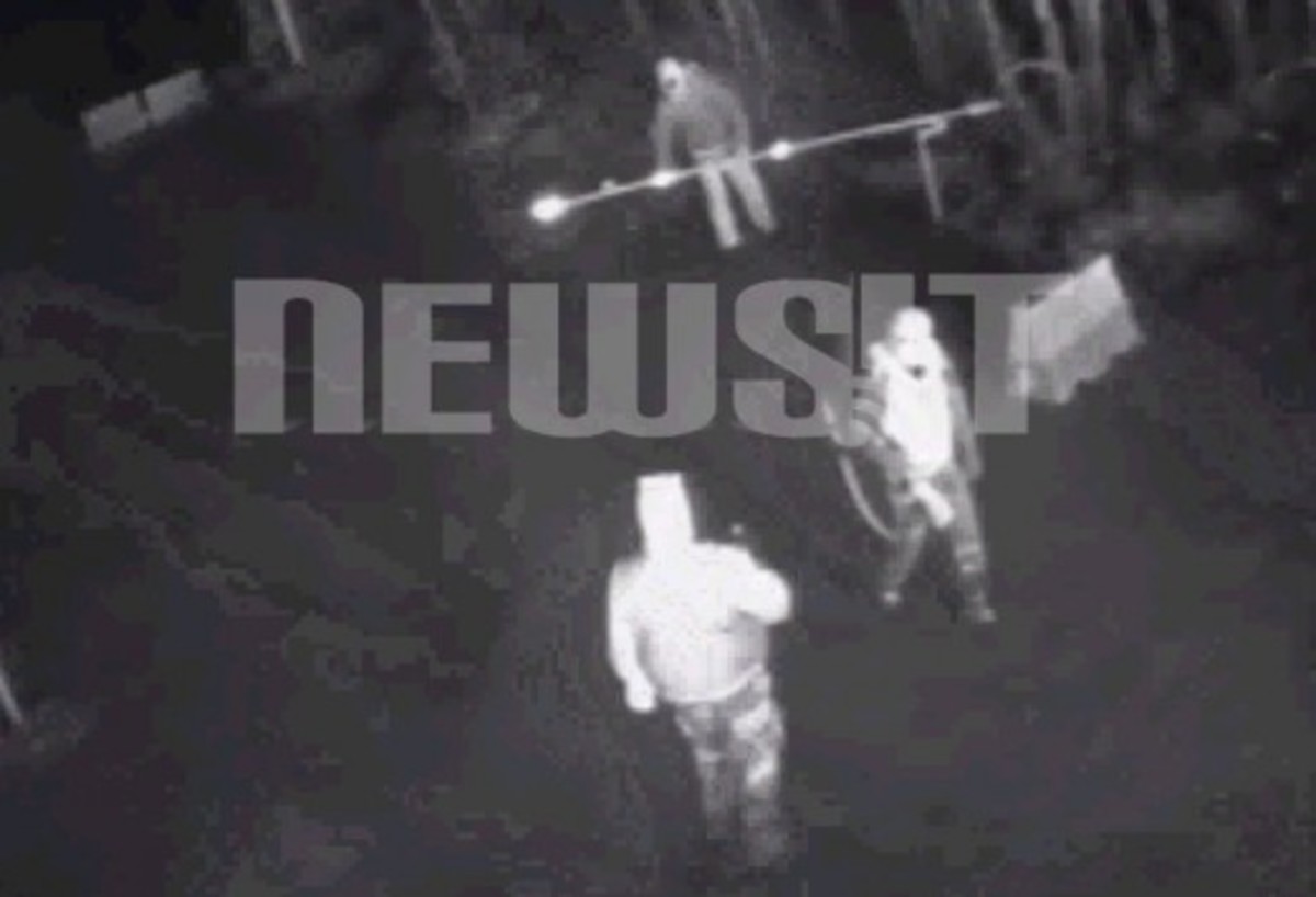 Χαλκιδική: Τα »καθάρματα» οι μηνύσεις και τα διεθνή ΜΜΕ για τον πόλεμο στις Σκουριές! | Newsit.gr Χαλκιδική: Τα »καθάρματα» οι μηνύσεις και τα διεθνή ΜΜΕ για τον πόλεμο στις Σκουριές! | Newsit.gr
