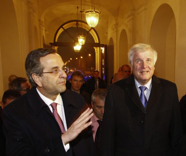 Ο Σαμαράς «μαλάκωσε» λίγο το σκληρό Βαυαρό | Newsit.gr Ο Σαμαράς «μαλάκωσε» λίγο το σκληρό Βαυαρό | Newsit.gr