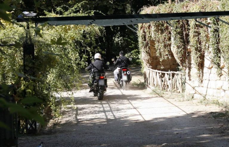 Εκλεβαν μηχανάκια στην Πάτρα και τα έκρυβαν στο Αιτωλικό | Newsit.gr Εκλεβαν μηχανάκια στην Πάτρα και τα έκρυβαν στο Αιτωλικό | Newsit.gr