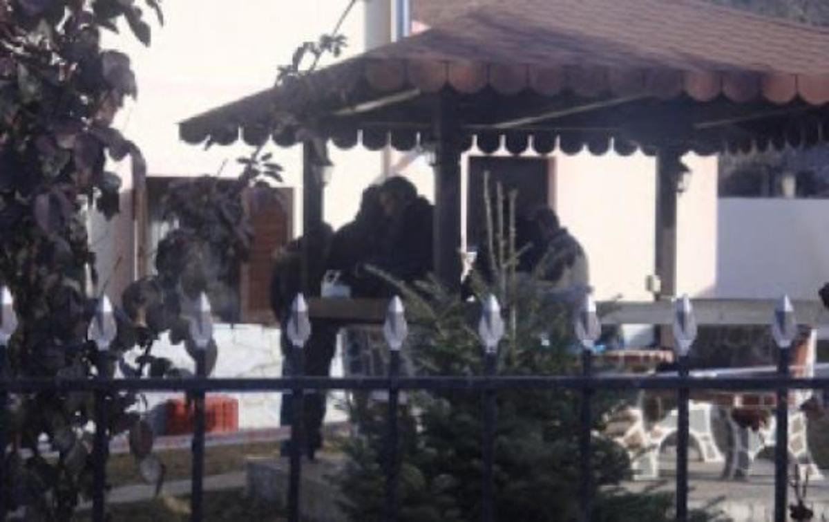 Ξεσπά ο αδερφός των δολοφονημένων γυναικών στην Ξάνθη «Η μία ήταν κατάκοιτη και της έσπασαν το σαγόνι!» | Newsit.gr Ξεσπά ο αδερφός των δολοφονημένων γυναικών στην Ξάνθη «Η μία ήταν κατάκοιτη και της έσπασαν το σαγόνι!» | Newsit.gr
