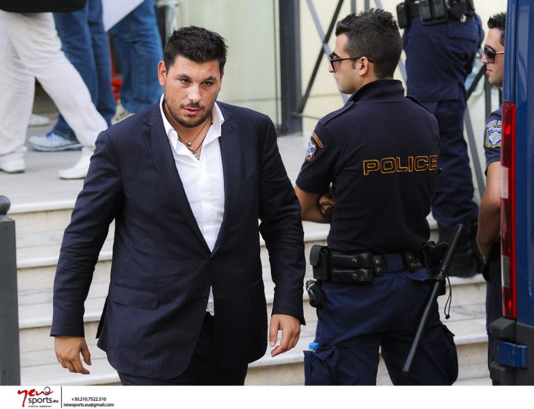 Στη φυλακή ο Σταύρος Ψωμιάδης! | Newsit.gr Στη φυλακή ο Σταύρος Ψωμιάδης! | Newsit.gr