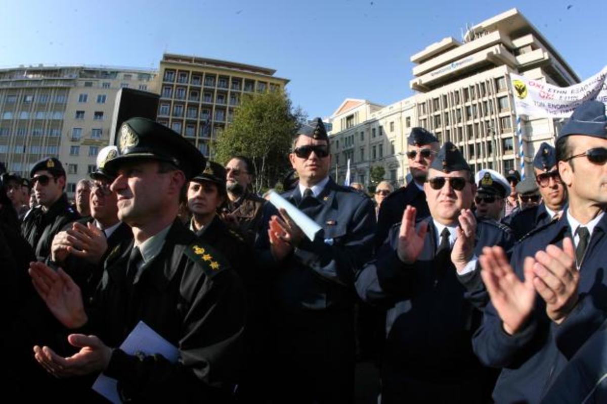 «Συμβούλιο Αρχηγών» για την «υπεράσπιση» των στρατιωτικών | Newsit.gr «Συμβούλιο Αρχηγών» για την «υπεράσπιση» των στρατιωτικών | Newsit.gr