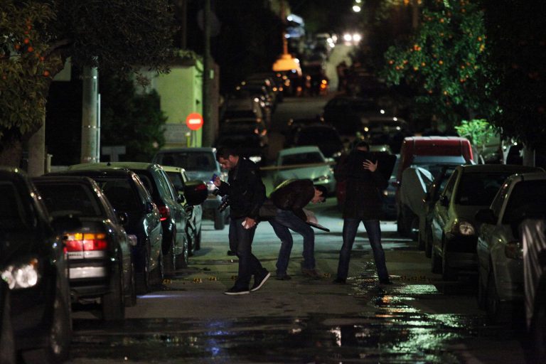 Βγήκαν δυο φορές όπλα στο δρόμο | Newsit.gr Βγήκαν δυο φορές όπλα στο δρόμο | Newsit.gr