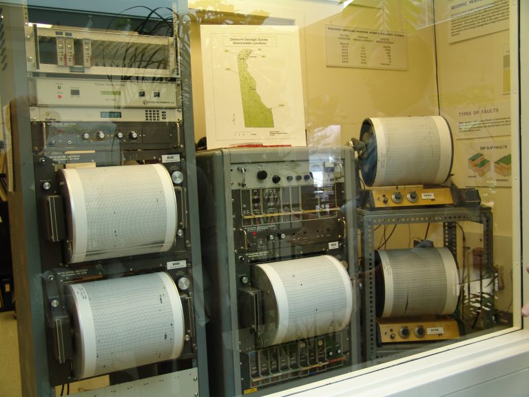 Σεισμός 5,7 ρίχτερ στην Κίνα – 2 νεκροί | Newsit.gr Σεισμός 5,7 ρίχτερ στην Κίνα – 2 νεκροί | Newsit.gr