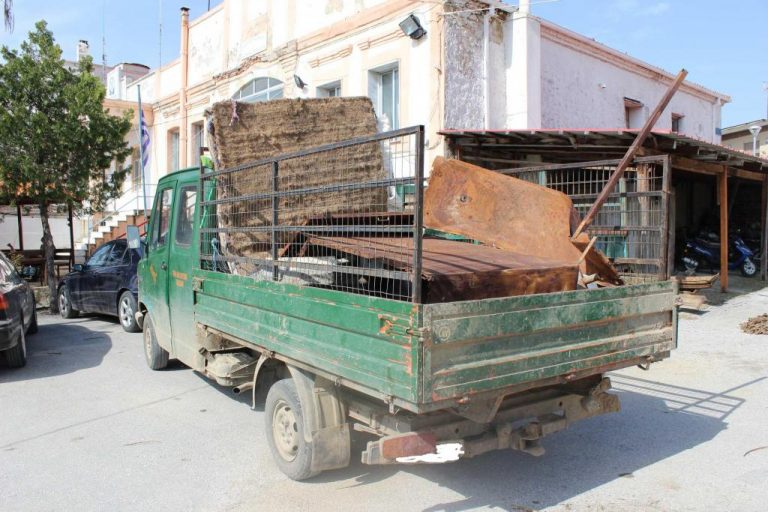 Αλεξανδρούπολη: Έκλεψαν μεταλλικά αντικείμενα 2 τόνων από τον ΟΣΕ! | Newsit.gr Αλεξανδρούπολη: Έκλεψαν μεταλλικά αντικείμενα 2 τόνων από τον ΟΣΕ! | Newsit.gr