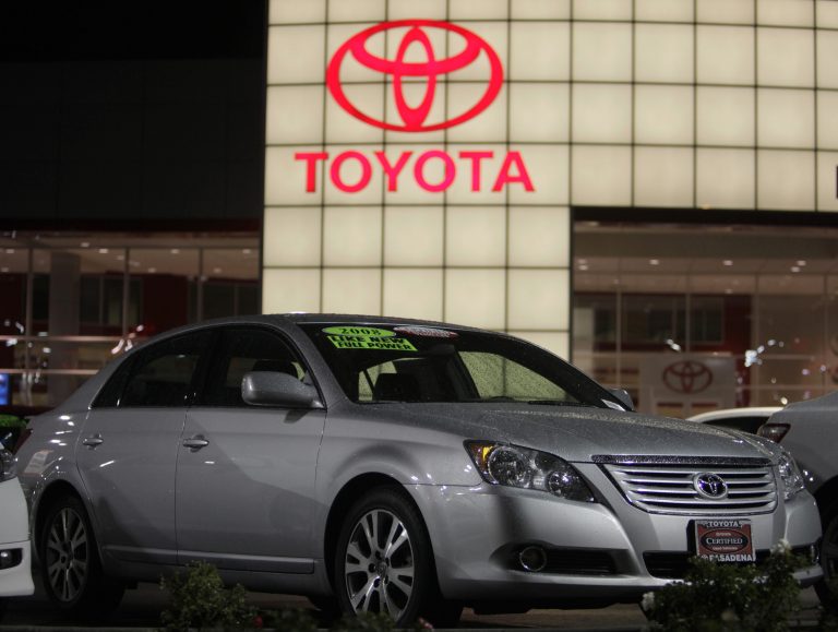 Τι συμβαίνει με την Toyota; | Newsit.gr Τι συμβαίνει με την Toyota; | Newsit.gr