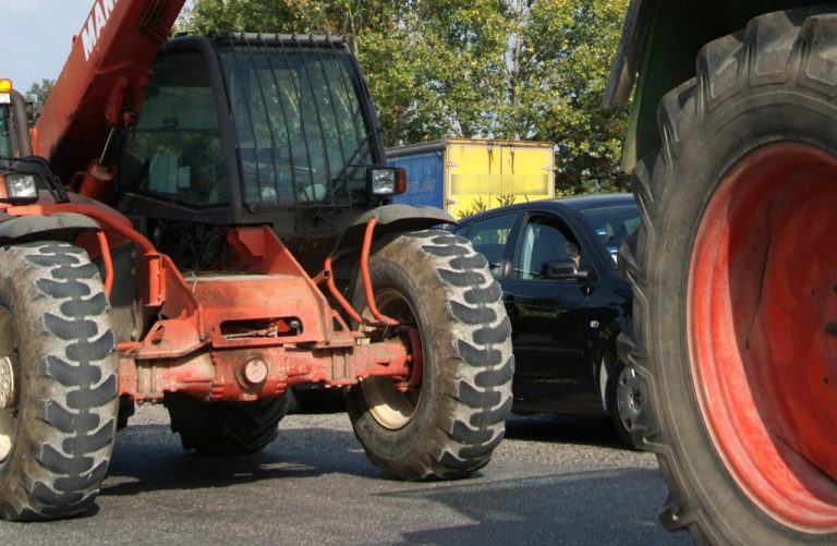 Μπλόκα αγροτών: Έληξε ο 48ωρος αποκλεισμός της εθνικής οδού Φλώρινας – Έδέσσας | Newsit.gr Μπλόκα αγροτών: Έληξε ο 48ωρος αποκλεισμός της εθνικής οδού Φλώρινας – Έδέσσας | Newsit.gr