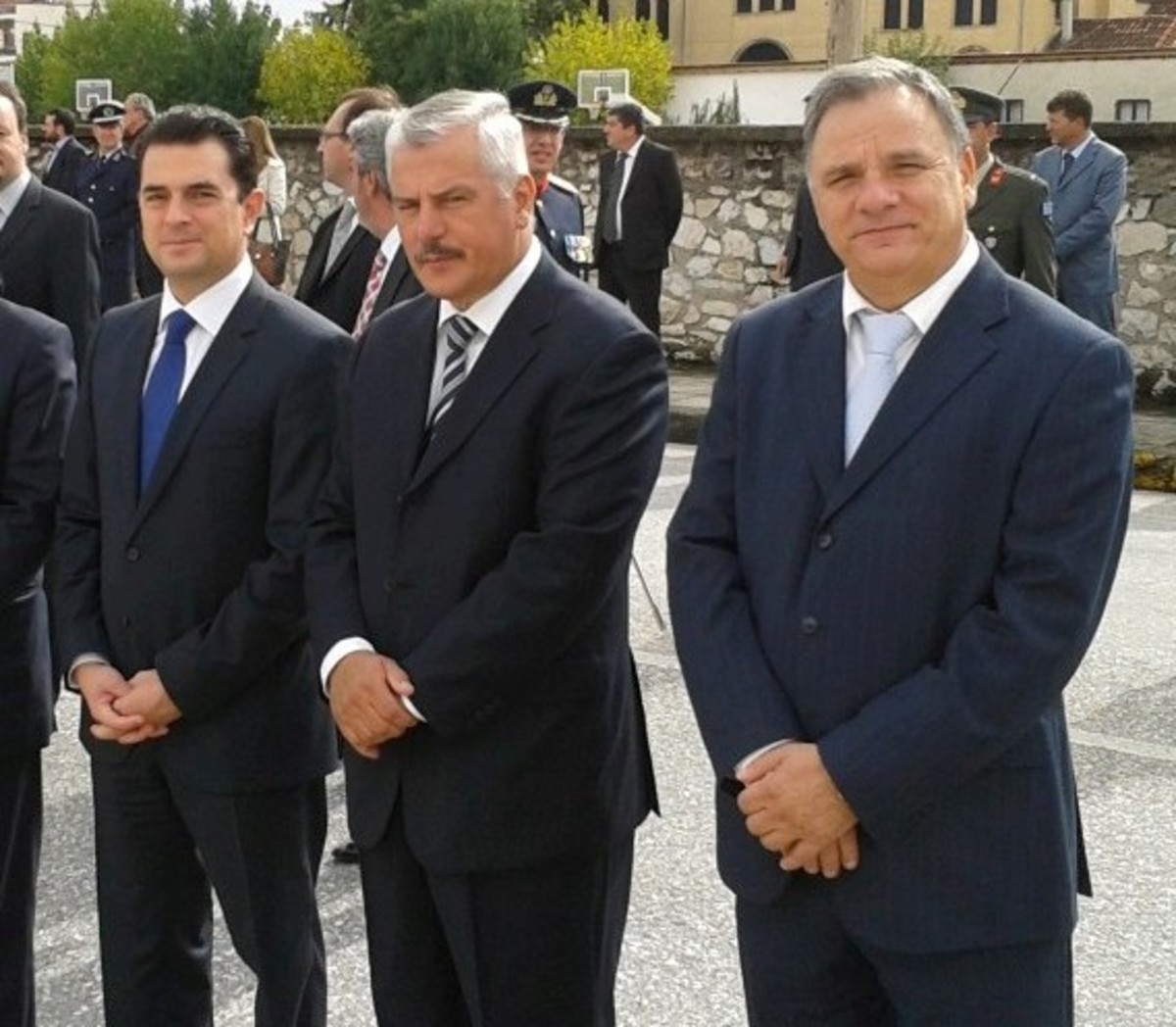 Προειδοποιούν τους βουλευτές να μην ψηφίσουν τα μέτρα | Newsit.gr Προειδοποιούν τους βουλευτές να μην ψηφίσουν τα μέτρα | Newsit.gr