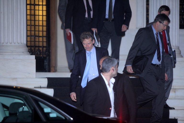 Χαράτσι μέσω ΔΕΗ – Απολύσεις στο Δημόσιο και μετά δόση | Newsit.gr Χαράτσι μέσω ΔΕΗ – Απολύσεις στο Δημόσιο και μετά δόση | Newsit.gr