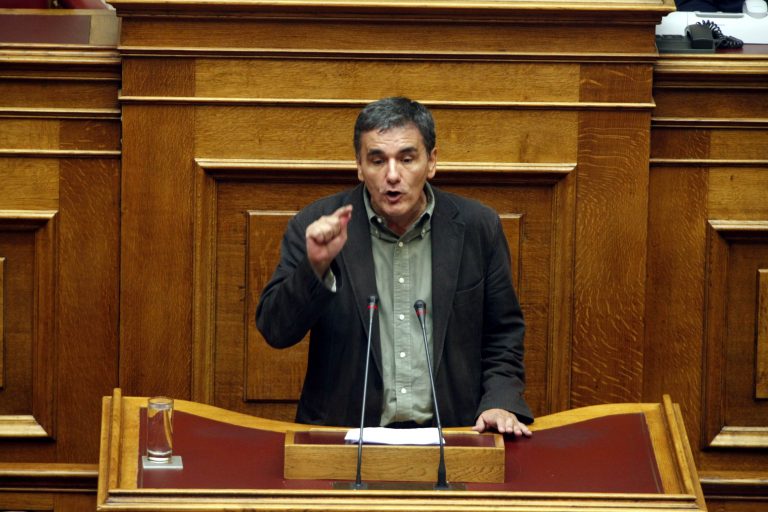 Επιθεση Ε. Τσακαλωτού στην κυβέρνηση για την ανακεφαλαιοποίση των τραπεζών | Newsit.gr Επιθεση Ε. Τσακαλωτού στην κυβέρνηση για την ανακεφαλαιοποίση των τραπεζών | Newsit.gr