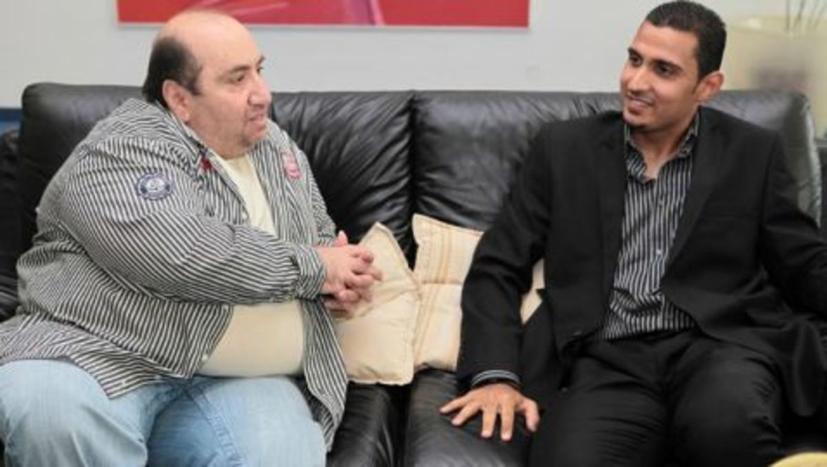 Ο Μακρόπουλος έβγαλε… στη σέντρα τον Τσάκα | Newsit.gr Ο Μακρόπουλος έβγαλε… στη σέντρα τον Τσάκα | Newsit.gr