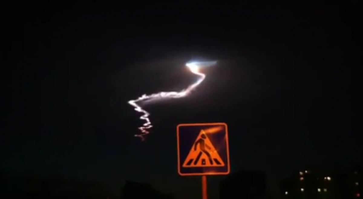 «Έπιασαν ζέστες»! Στη Κύπρο βλέπουν…UFO, στην Ελλάδα γράφουν για …προφητεία υπέρ Κασιδιάρη! | Newsit.gr «Έπιασαν ζέστες»! Στη Κύπρο βλέπουν…UFO, στην Ελλάδα γράφουν για …προφητεία υπέρ Κασιδιάρη! | Newsit.gr