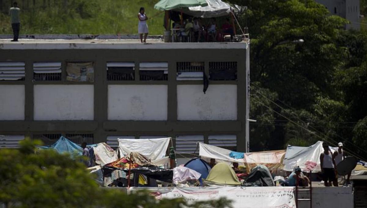 Βενεζουέλα: 25 νεκροί στις φυλακές | Newsit.gr Βενεζουέλα: 25 νεκροί στις φυλακές | Newsit.gr