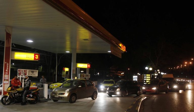 Πάτρα: Αιφνιδίασε τον ιδιοκτήτη και λήστεψε το βενζινάδικο! | Newsit.gr Πάτρα: Αιφνιδίασε τον ιδιοκτήτη και λήστεψε το βενζινάδικο! | Newsit.gr