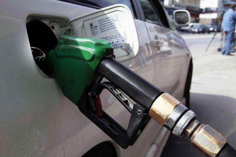 Θεσσαλονίκη: Πληρώνουν με κέρματα για βενζίνη – Πελάτης ζήτησε να του βάλουν… 0,80 λεπτά! | Newsit.gr Θεσσαλονίκη: Πληρώνουν με κέρματα για βενζίνη – Πελάτης ζήτησε να του βάλουν… 0,80 λεπτά! | Newsit.gr