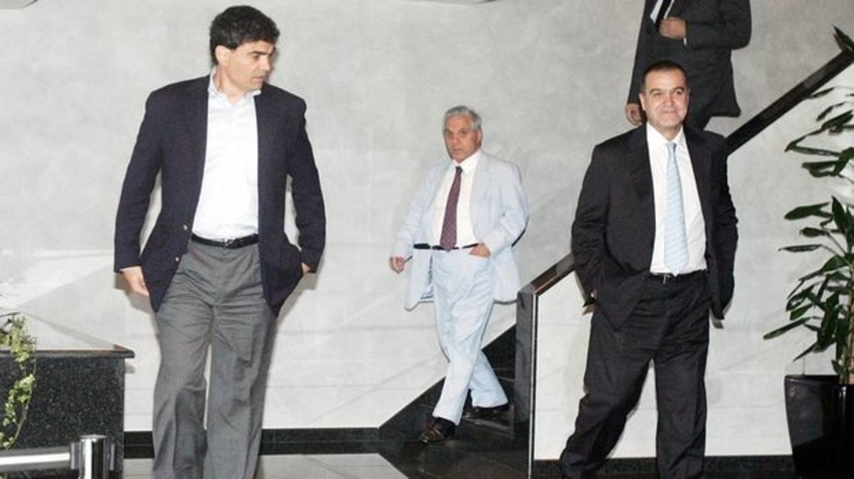 Βγενόπουλος: Δεν δέχομαι τελεσίγραφα-Τζίγγερ: Δεν θες να αγοράσεις | Newsit.gr Βγενόπουλος: Δεν δέχομαι τελεσίγραφα-Τζίγγερ: Δεν θες να αγοράσεις | Newsit.gr