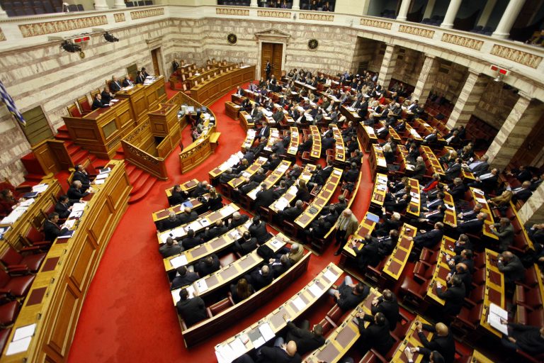 Χαμός στη Βουλή για τα αγροτικά! Βενιζέλος: Ο Τσίπρας πήγαινε σε συνέδρια που χρηματοδοτούν διεθνείς κερδοσκόποι όπως ο Τζορτζ Σόρος | Newsit.gr Χαμός στη Βουλή για τα αγροτικά! Βενιζέλος: Ο Τσίπρας πήγαινε σε συνέδρια που χρηματοδοτούν διεθνείς κερδοσκόποι όπως ο Τζορτζ Σόρος | Newsit.gr