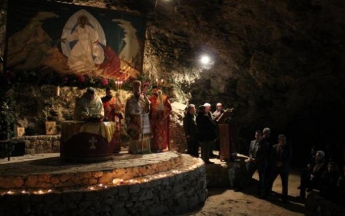 Η παραμονή Χριστουγέννων στο Σπήλαιο της Μαραθοκεφάλας – ΒΙΝΤΕΟ | Newsit.gr Η παραμονή Χριστουγέννων στο Σπήλαιο της Μαραθοκεφάλας – ΒΙΝΤΕΟ | Newsit.gr