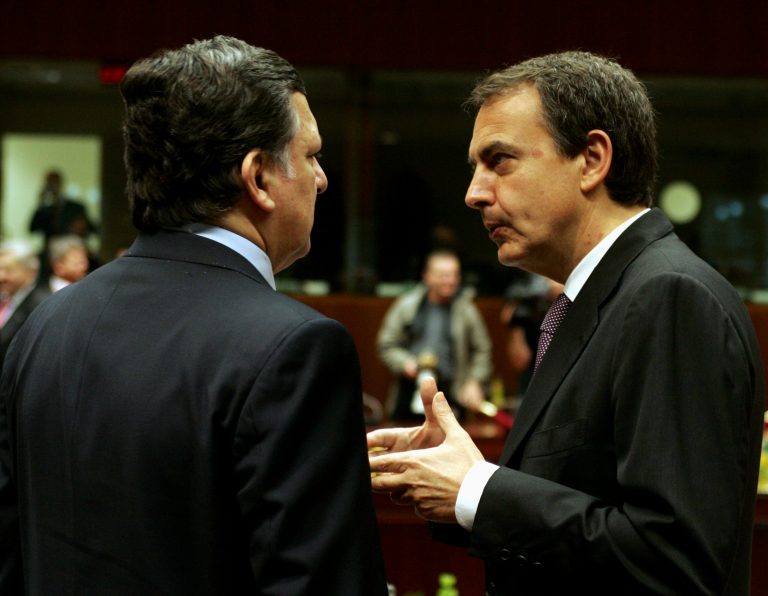 Ισπανία: μείωση της ανεργίας για τέταρτο συνεχή μήνα | Newsit.gr Ισπανία: μείωση της ανεργίας για τέταρτο συνεχή μήνα | Newsit.gr