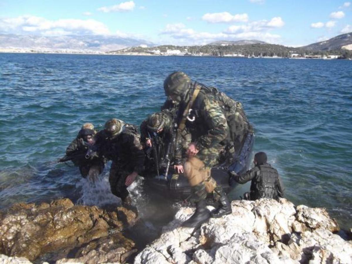 Άσκηση Ειδικών Δυνάμεων με το Zubr Κέρκυρα – ΦΩΤΟΓΡΑΦΙΕΣ | Newsit.gr Άσκηση Ειδικών Δυνάμεων με το Zubr Κέρκυρα – ΦΩΤΟΓΡΑΦΙΕΣ | Newsit.gr