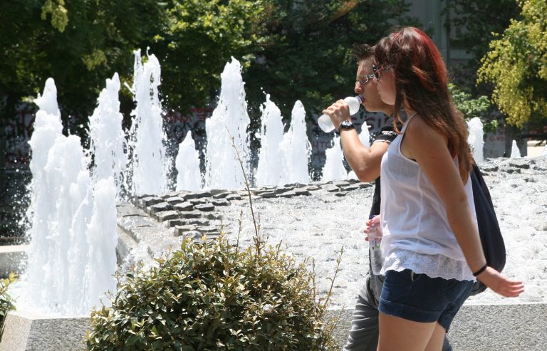 Ζέστη, άπνοια και καταιγίδες στα ηπειρωτικά | Newsit.gr Ζέστη, άπνοια και καταιγίδες στα ηπειρωτικά | Newsit.gr