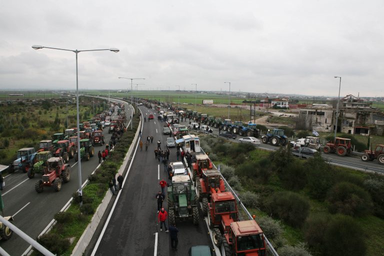 Αποζημιώσεις ζητάει η Βουλγαρία για τις κινητοποιήσεις των Ελλήνων αγροτών | Newsit.gr Αποζημιώσεις ζητάει η Βουλγαρία για τις κινητοποιήσεις των Ελλήνων αγροτών | Newsit.gr