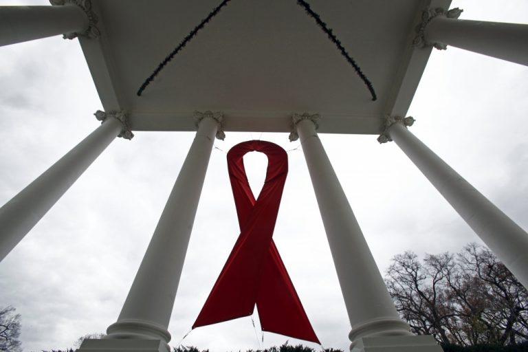 Παγκόσμια μέρα κατά του AIDS! Ενημερώσου και προφυλάξου… | Newsit.gr Παγκόσμια μέρα κατά του AIDS! Ενημερώσου και προφυλάξου… | Newsit.gr