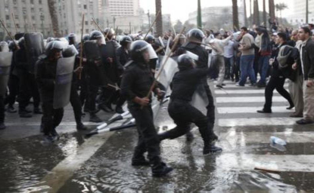 «Η Αίγυπτος στις φλόγες». Η Σαββούλα Λιάτσου μεταδίδει από την Αλεξάνδρεια | Newsit.gr «Η Αίγυπτος στις φλόγες». Η Σαββούλα Λιάτσου μεταδίδει από την Αλεξάνδρεια | Newsit.gr