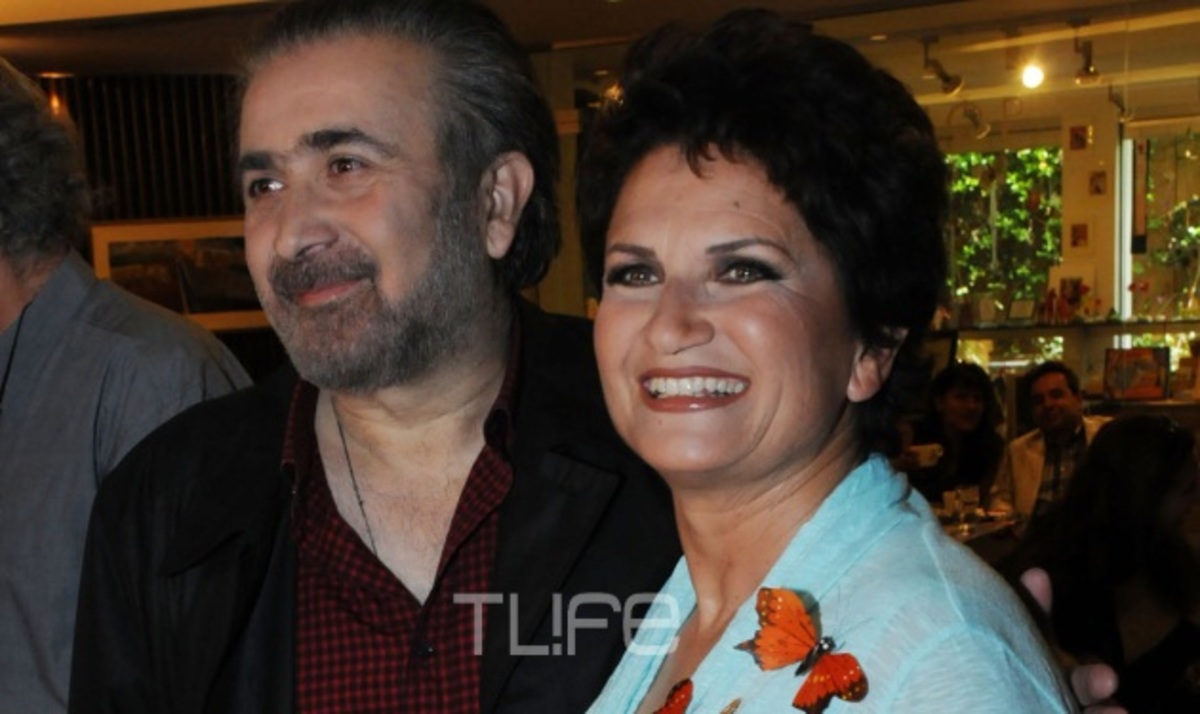 Το TLIFE στην παρουσίαση του νέου δίσκου της Α. Πρωτοψάλτη! Φωτογραφίες | Newsit.gr Το TLIFE στην παρουσίαση του νέου δίσκου της Α. Πρωτοψάλτη! Φωτογραφίες | Newsit.gr