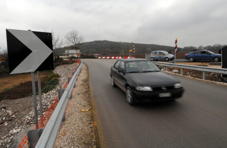 Ρέθυμνο: Ήταν στο αυτοκίνητο την ώρα που πέθανε ο πατέρας του | Newsit.gr Ρέθυμνο: Ήταν στο αυτοκίνητο την ώρα που πέθανε ο πατέρας του | Newsit.gr