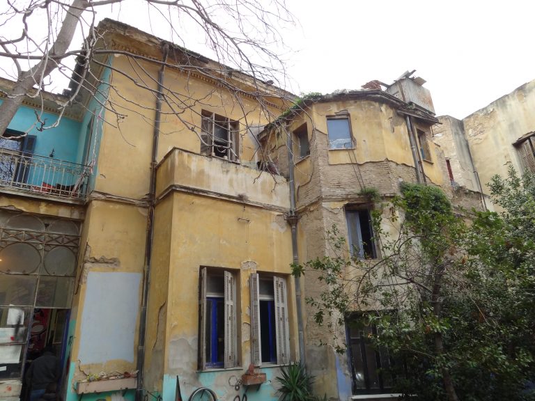Τέλος εποχής μετά απο 22 χρόνια για την κατάληψη στη Βίλα Αμαλία – Δείτε ΦΩΤΟ και ΒΙΝΤΕΟ από όσα βρήκε μέσα η αστυνομία | Newsit.gr Τέλος εποχής μετά απο 22 χρόνια για την κατάληψη στη Βίλα Αμαλία – Δείτε ΦΩΤΟ και ΒΙΝΤΕΟ από όσα βρήκε μέσα η αστυνομία | Newsit.gr