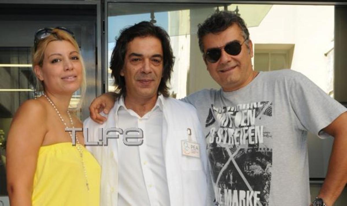 Κ. Αποστολάκης – Α. Αναστασάκη: Επιστροφή στο σπίτι με την κόρη τους! Φωτογραφίες | Newsit.gr Κ. Αποστολάκης – Α. Αναστασάκη: Επιστροφή στο σπίτι με την κόρη τους! Φωτογραφίες | Newsit.gr