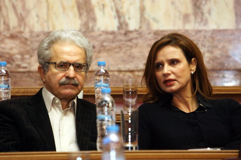 «Πνιγμένος ο Παπακωνσταντίνου, πεθαμένος ο Σκιόπα, καθηγητής ο Παπαδήμος» | Newsit.gr «Πνιγμένος ο Παπακωνσταντίνου, πεθαμένος ο Σκιόπα, καθηγητής ο Παπαδήμος» | Newsit.gr