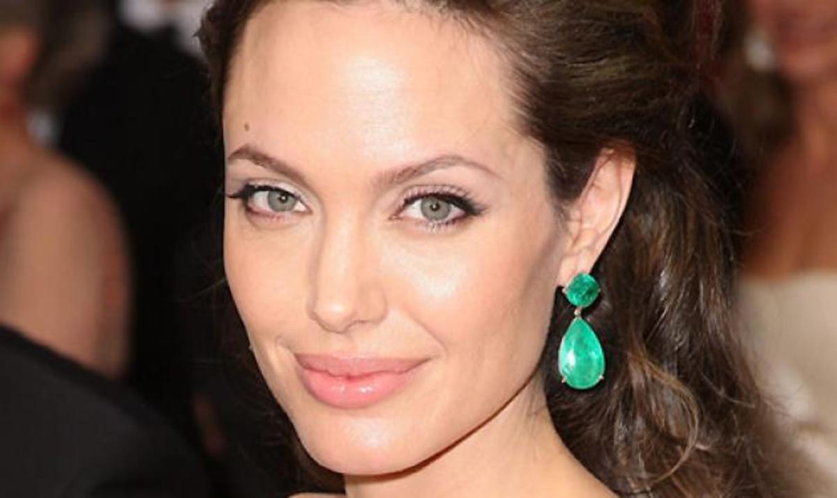 Τι κάνουν στον ελεύθερο χρόνο τους οι D. Beckham, A. Jolie, Τ. Cruise και M.Kunis; | Newsit.gr Τι κάνουν στον ελεύθερο χρόνο τους οι D. Beckham, A. Jolie, Τ. Cruise και M.Kunis; | Newsit.gr