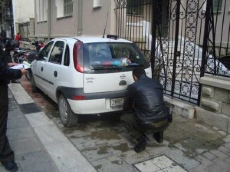 Πάτρα: Του πήραν τις πινακίδες, γιατί τους άφησε απλήρωτους! | Newsit.gr Πάτρα: Του πήραν τις πινακίδες, γιατί τους άφησε απλήρωτους! | Newsit.gr