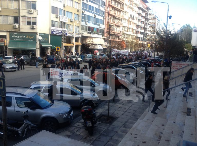 Ο Πρύτανης ζητά νέα επέμβαση της Αστυνομίας στο ΑΠΘ! | Newsit.gr Ο Πρύτανης ζητά νέα επέμβαση της Αστυνομίας στο ΑΠΘ! | Newsit.gr