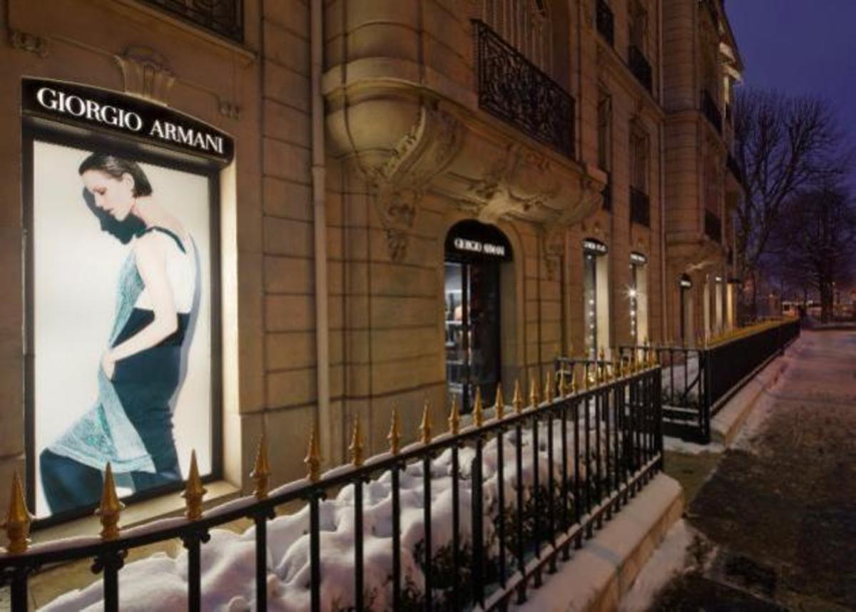 Η καινούρια boutique Giorgio Armani στο Παρίσι! | Newsit.gr Η καινούρια boutique Giorgio Armani στο Παρίσι! | Newsit.gr