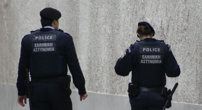Στόχος ληστών ψιλικατζίδικο και περίπτερο | Newsit.gr Στόχος ληστών ψιλικατζίδικο και περίπτερο | Newsit.gr