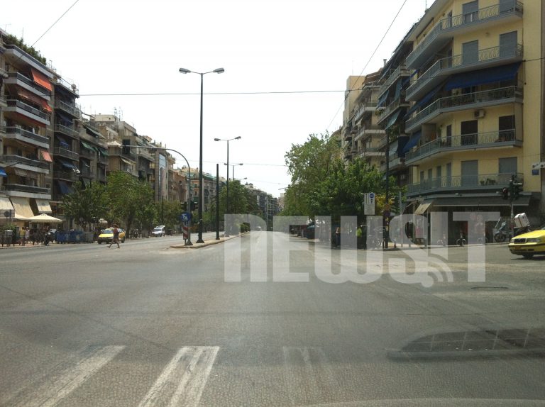 Δεν κουνιέται φύλλο! – Δείτε ΦΩΤΟ απο την άδεια Αθήνα | Newsit.gr Δεν κουνιέται φύλλο! – Δείτε ΦΩΤΟ απο την άδεια Αθήνα | Newsit.gr
